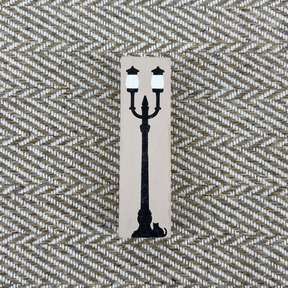 CAT'S MEOW, Wood Double Light Street LAMP POST Reversible for Christmas